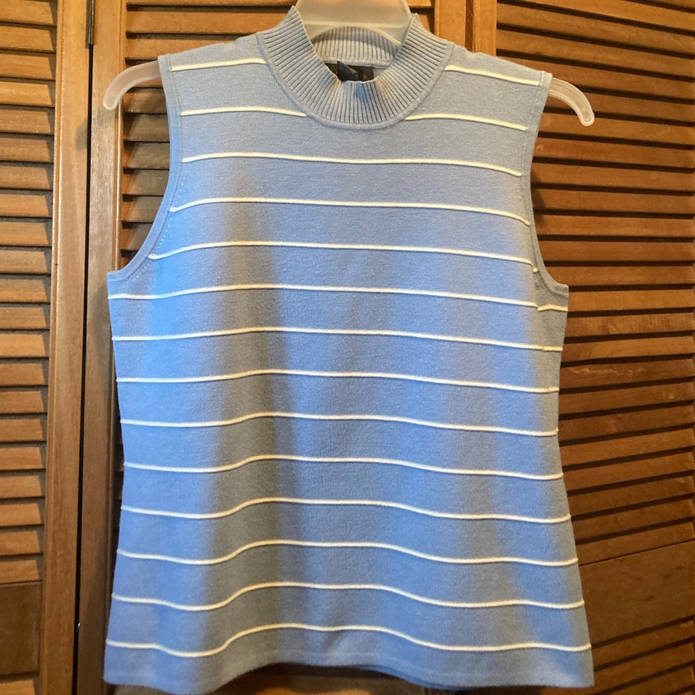 Vintage Van Heusen Powder Blue & White Cardigan Set - Picture 2 of 16